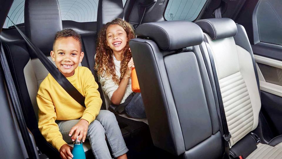 ردیف سوم صندلی ها در لندرور دیسکاوری مدل 2020